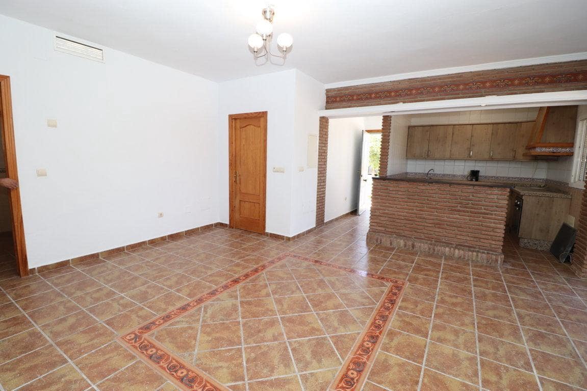 3 bedroom Villa for rent in Alhaurin el Grande with pool garage - € 1,400 (Ref: 10085311)