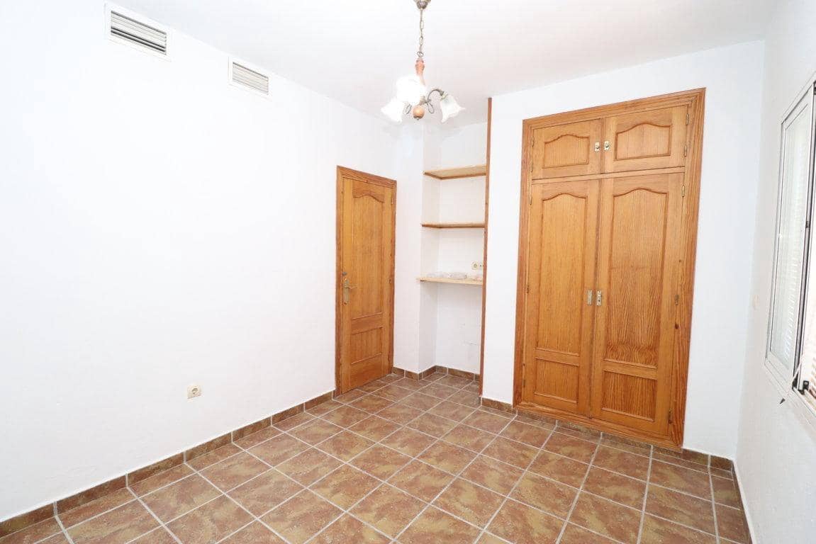 3 bedroom Villa for rent in Alhaurin el Grande with pool garage - € 1,400 (Ref: 10085311)
