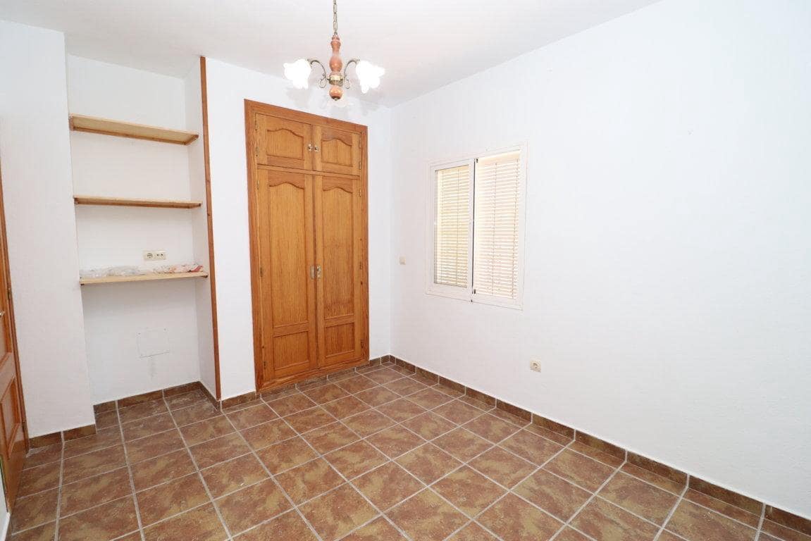 3 bedroom Villa for rent in Alhaurin el Grande with pool garage - € 1,400 (Ref: 10085311)