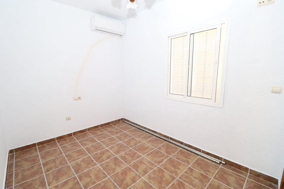 3 bedroom Villa for rent in Alhaurin el Grande with pool garage - € 1,400 (Ref: 10085311)