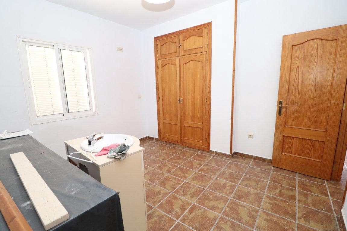 3 bedroom Villa for rent in Alhaurin el Grande with pool garage - € 1,400 (Ref: 10085311)