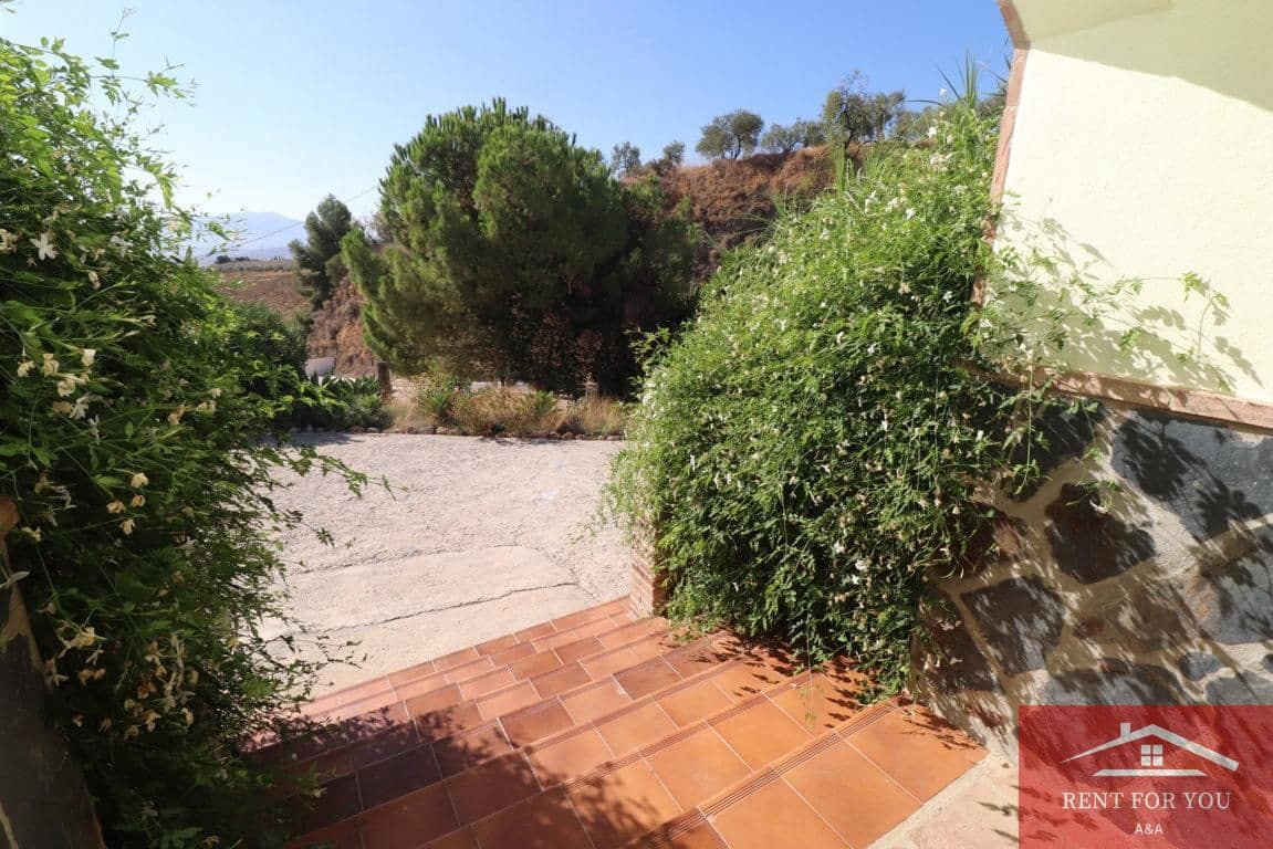 3 quarto Moradia para arrendar em Alozaina com piscina - 1 800 € (Ref: 10086760)