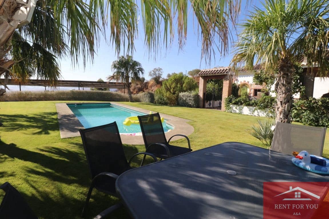 3 quarto Moradia para arrendar em Alozaina com piscina - 1 800 € (Ref: 10086760)