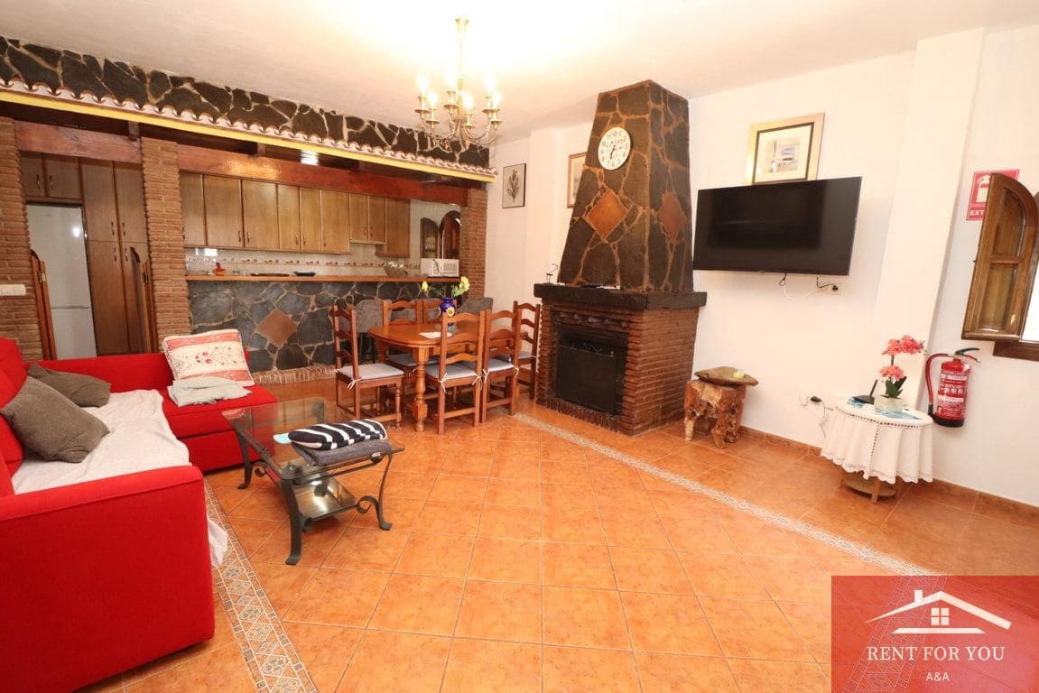 3 quarto Moradia para arrendar em Alozaina com piscina - 1 800 € (Ref: 10086760)