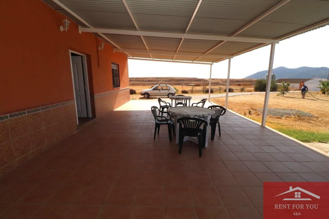 3 soverom Villa til leie i Estacion de Cartama med svømmebasseng - € 1 200 (Ref: 10098627)
