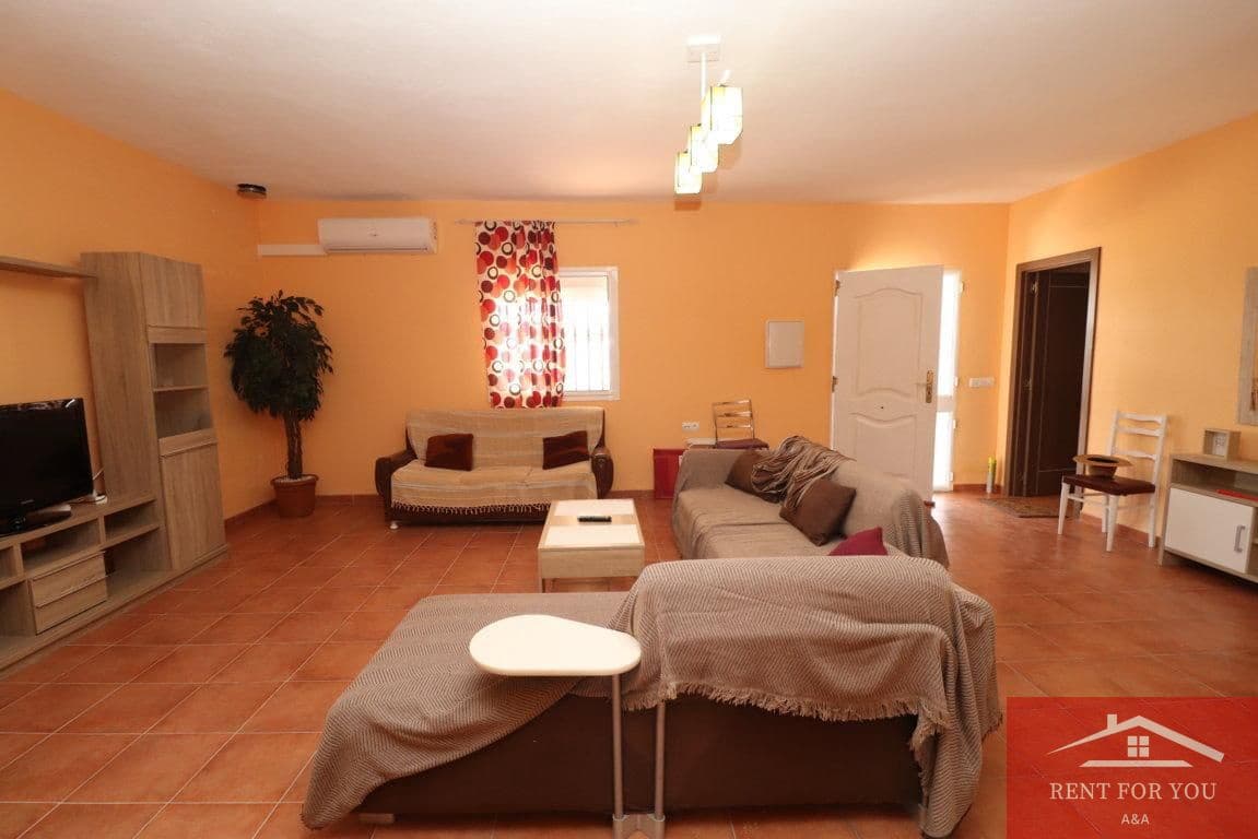 3 soverom Villa til leie i Estacion de Cartama med svømmebasseng - € 1 200 (Ref: 10098627)