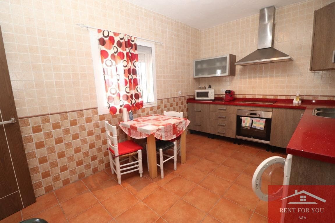 3 soverom Villa til leie i Estacion de Cartama med svømmebasseng - € 1 200 (Ref: 10098627)