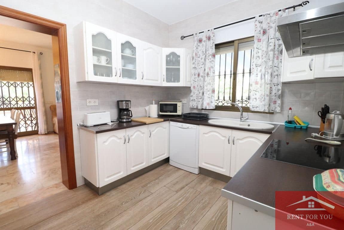 3 Zimmer Villa zu vermieten in Alhaurin el Grande mit Pool Garage - 2.500 € (Ref: 10099485)