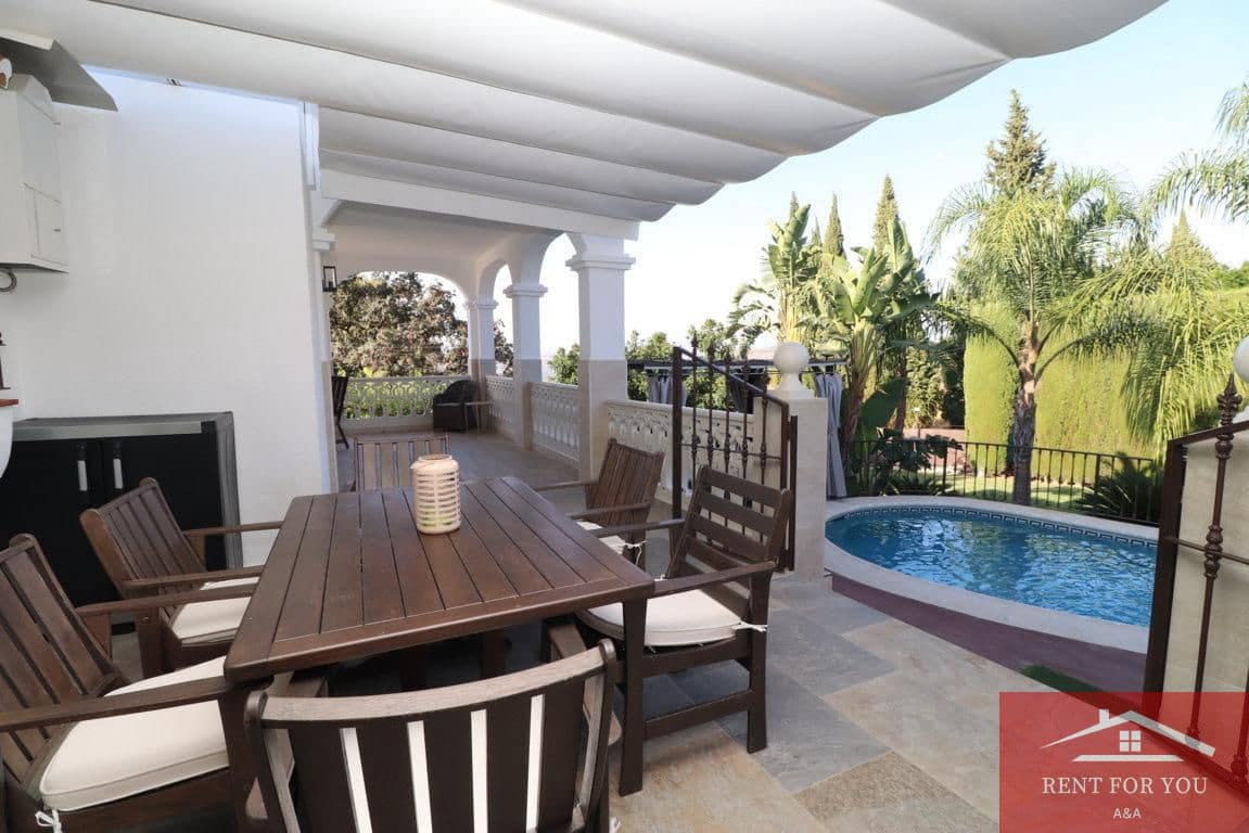 3 Zimmer Villa zu vermieten in Alhaurin el Grande mit Pool Garage - 2.500 € (Ref: 10099485)