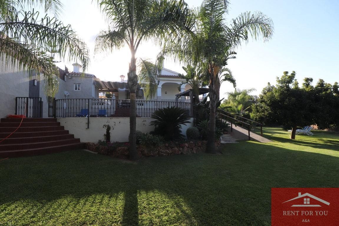 3 Zimmer Villa zu vermieten in Alhaurin el Grande mit Pool Garage - 2.500 € (Ref: 10099485)