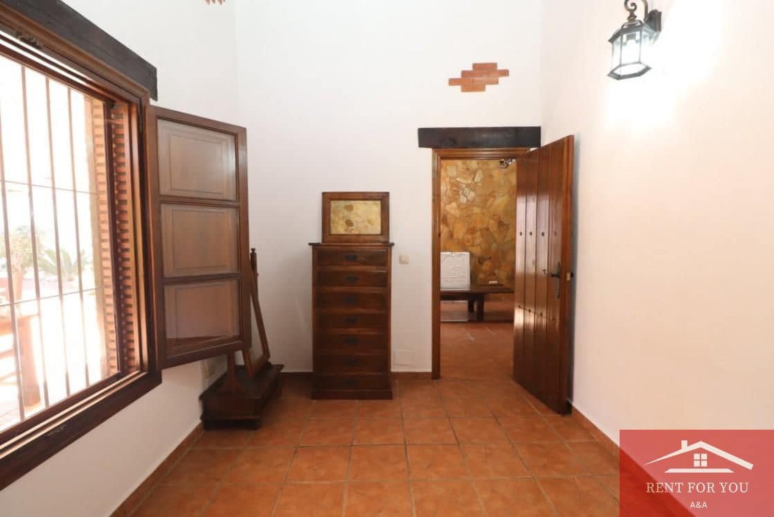 3 bedroom Villa for rent in Alhaurin el Grande with pool garage - € 1,800 (Ref: 10106549)