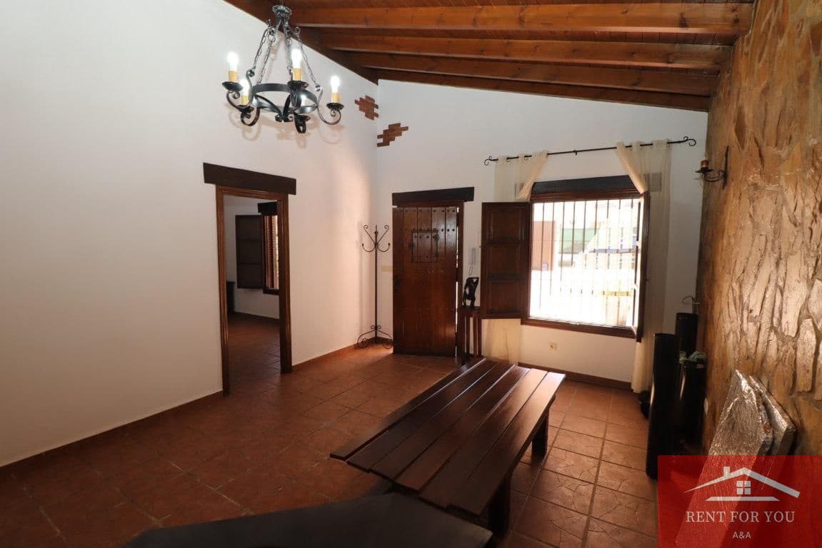 3 bedroom Villa for rent in Alhaurin el Grande with pool garage - € 1,800 (Ref: 10106549)