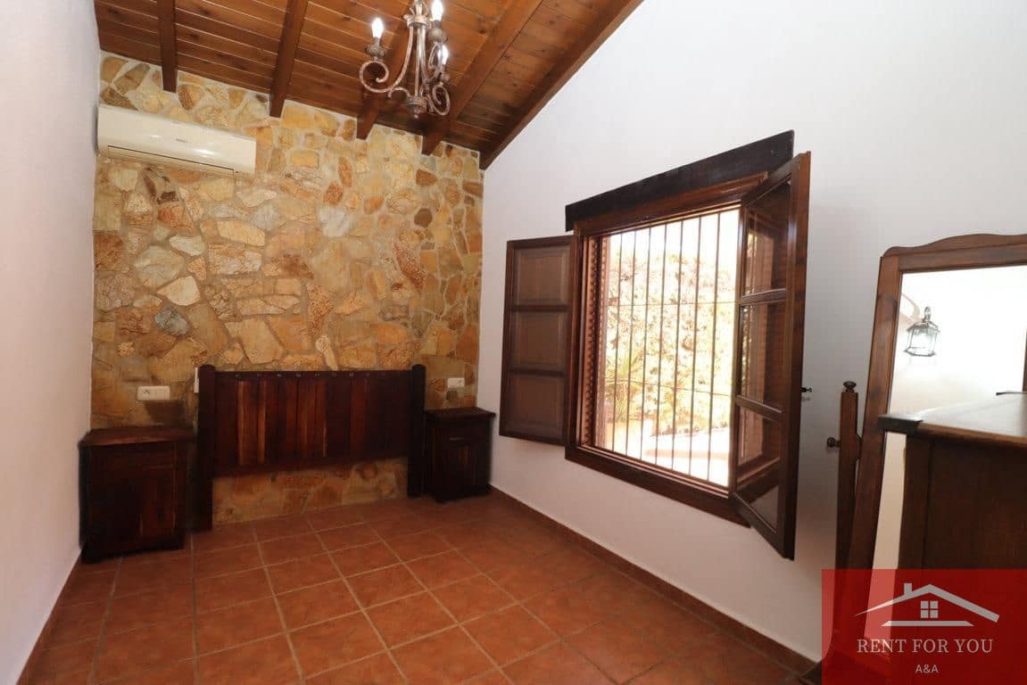 3 bedroom Villa for rent in Alhaurin el Grande with pool garage - € 1,800 (Ref: 10106549)
