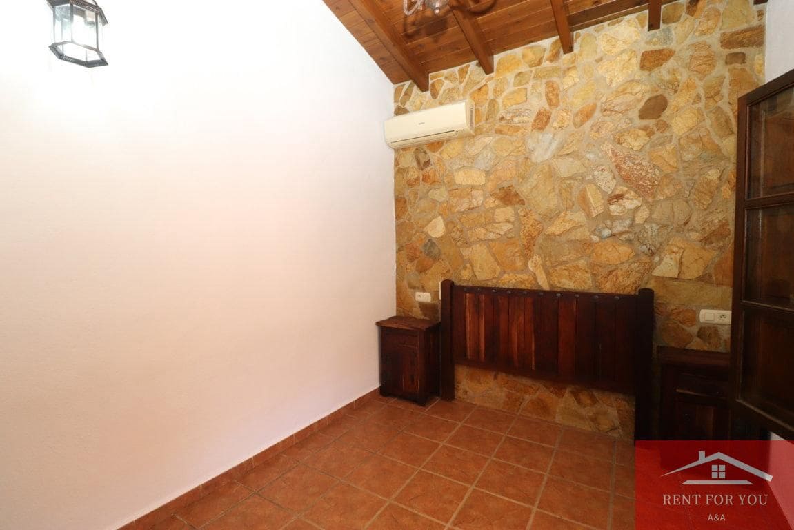 3 bedroom Villa for rent in Alhaurin el Grande with pool garage - € 1,800 (Ref: 10106549)