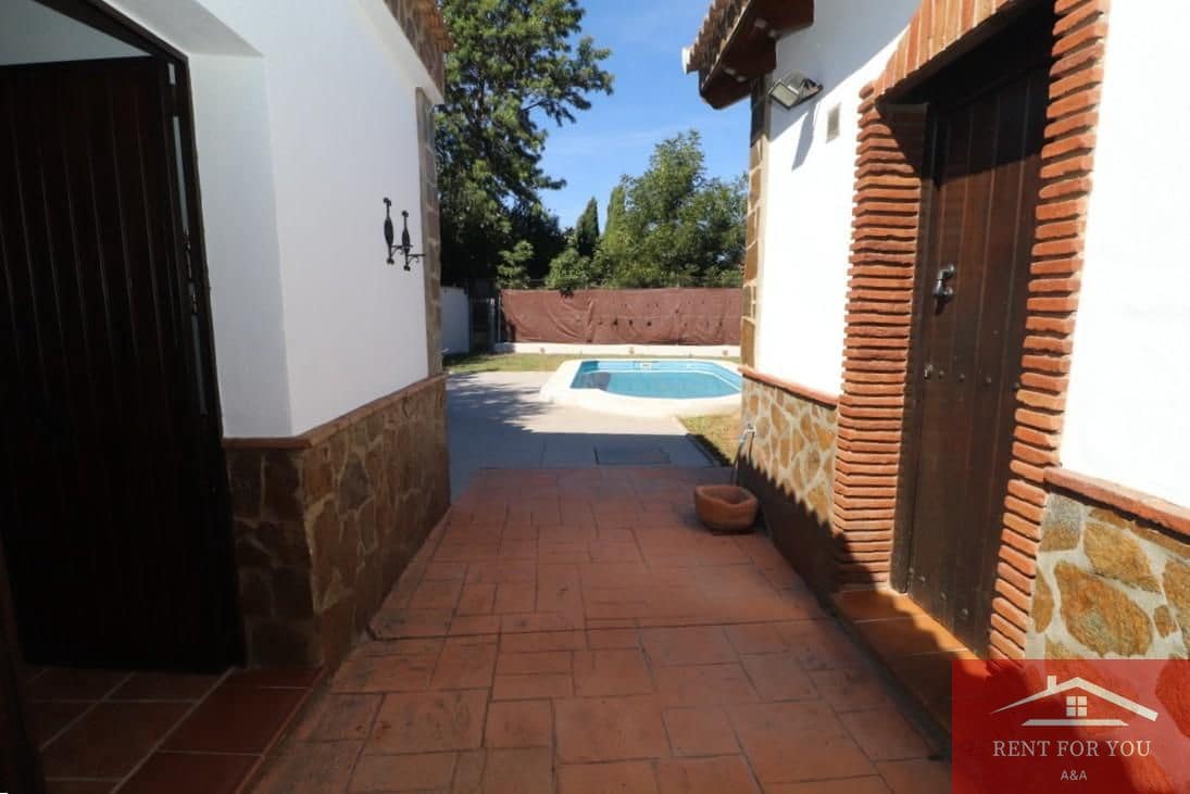 3 bedroom Villa for rent in Alhaurin el Grande with pool garage - € 1,800 (Ref: 10106549)