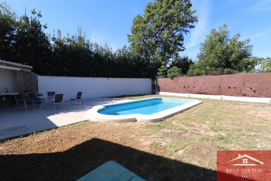 3 bedroom Villa for rent in Alhaurin el Grande with pool garage - € 1,800 (Ref: 10106549)