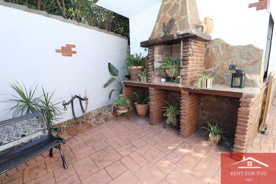 3 bedroom Villa for rent in Alhaurin el Grande with pool garage - € 1,800 (Ref: 10106549)