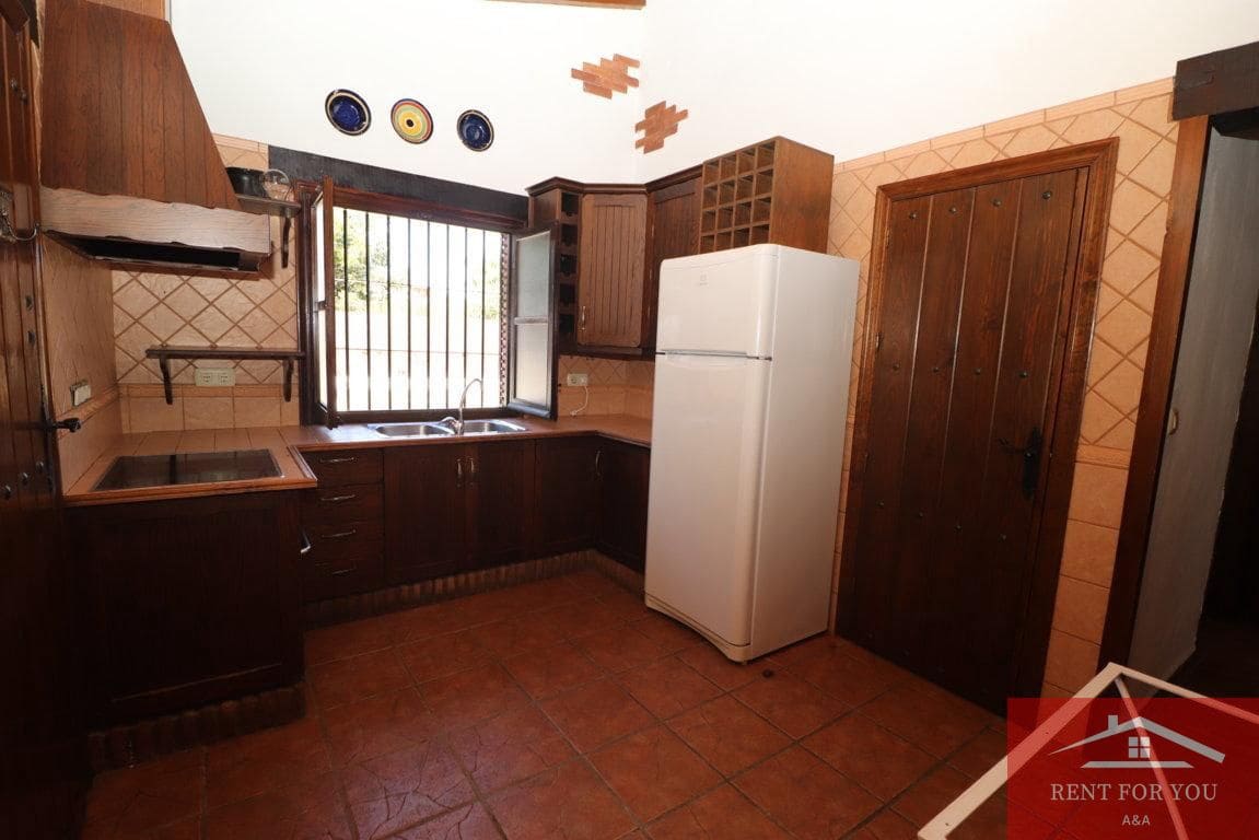 3 bedroom Villa for rent in Alhaurin el Grande with pool garage - € 1,800 (Ref: 10106549)