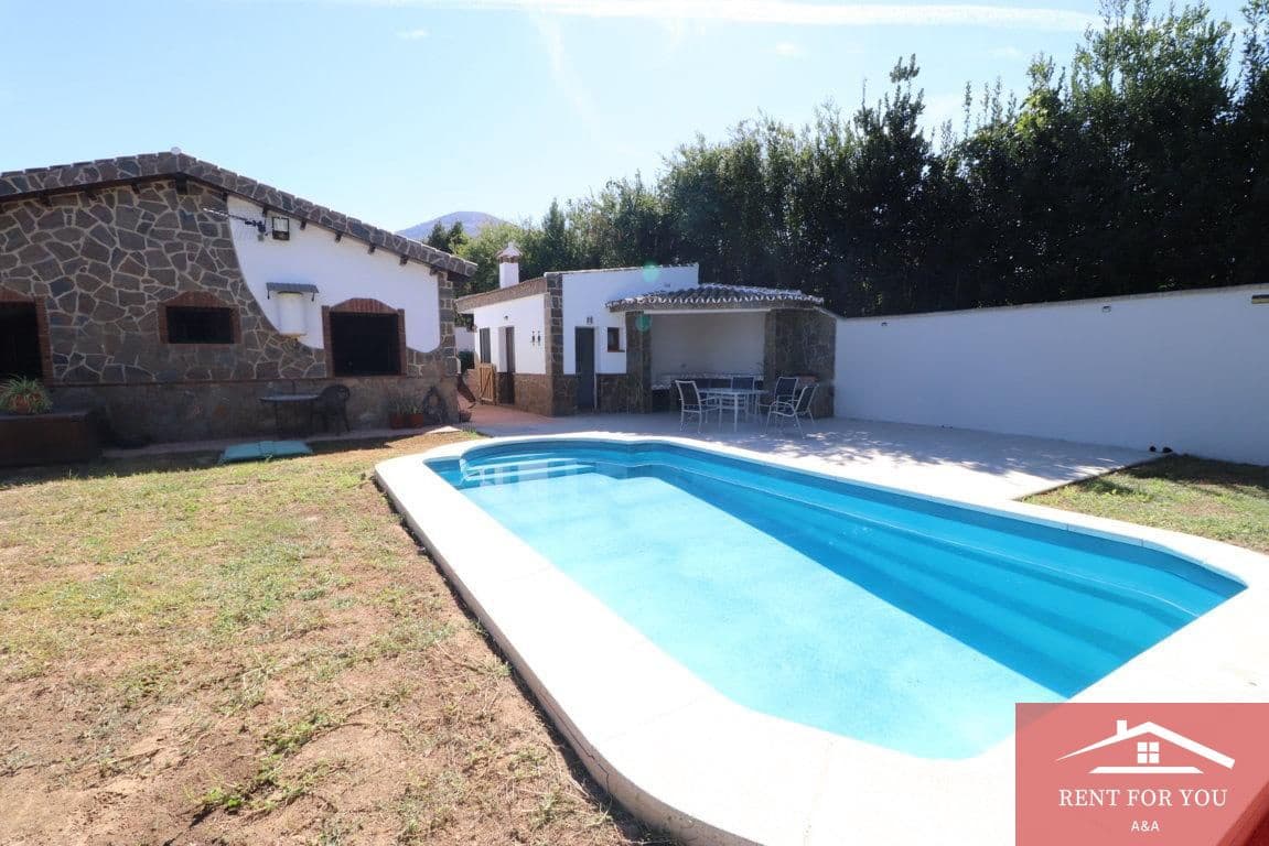 3 bedroom Villa for rent in Alhaurin el Grande with pool garage - € 1,800 (Ref: 10106549)