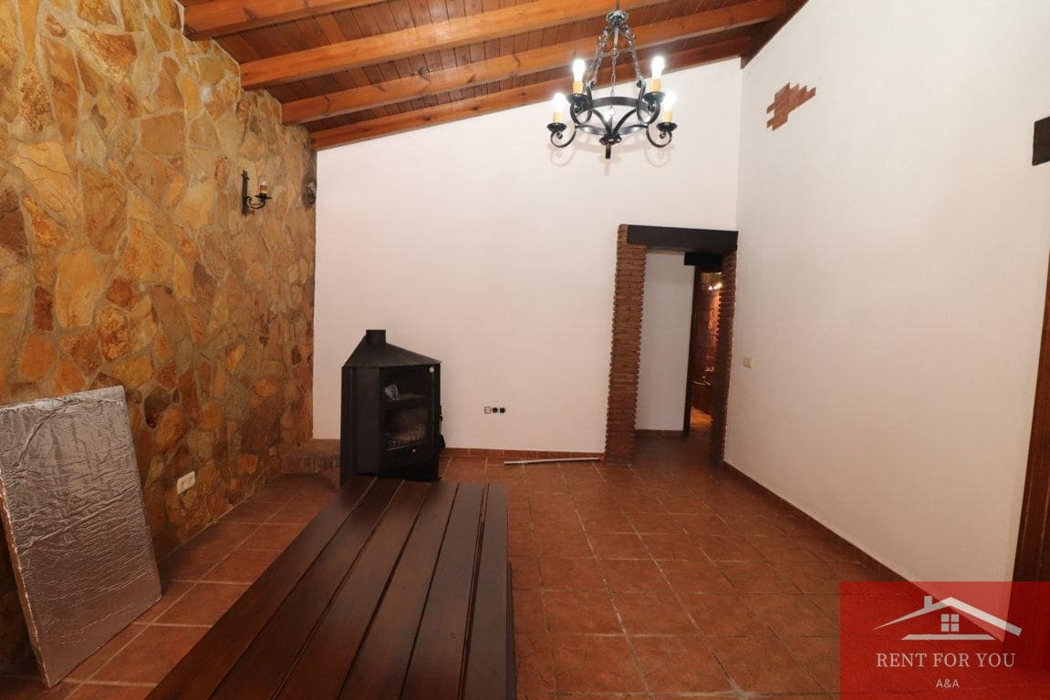 3 bedroom Villa for rent in Alhaurin el Grande with pool garage - € 1,800 (Ref: 10106549)