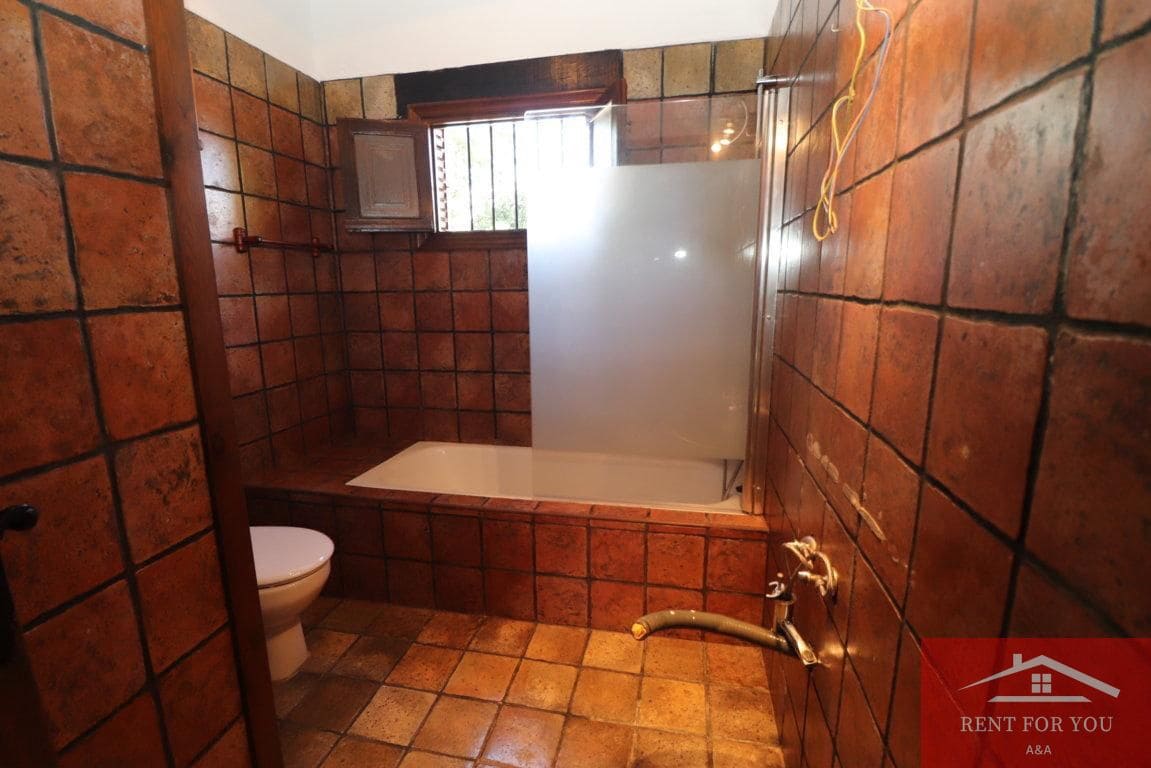 3 bedroom Villa for rent in Alhaurin el Grande with pool garage - € 1,800 (Ref: 10106549)