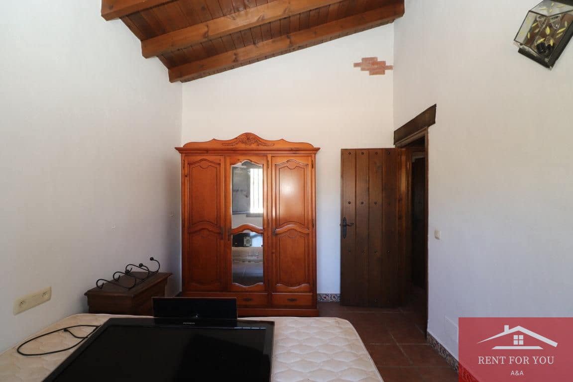 3 bedroom Villa for rent in Alhaurin el Grande with pool garage - € 1,800 (Ref: 10106549)