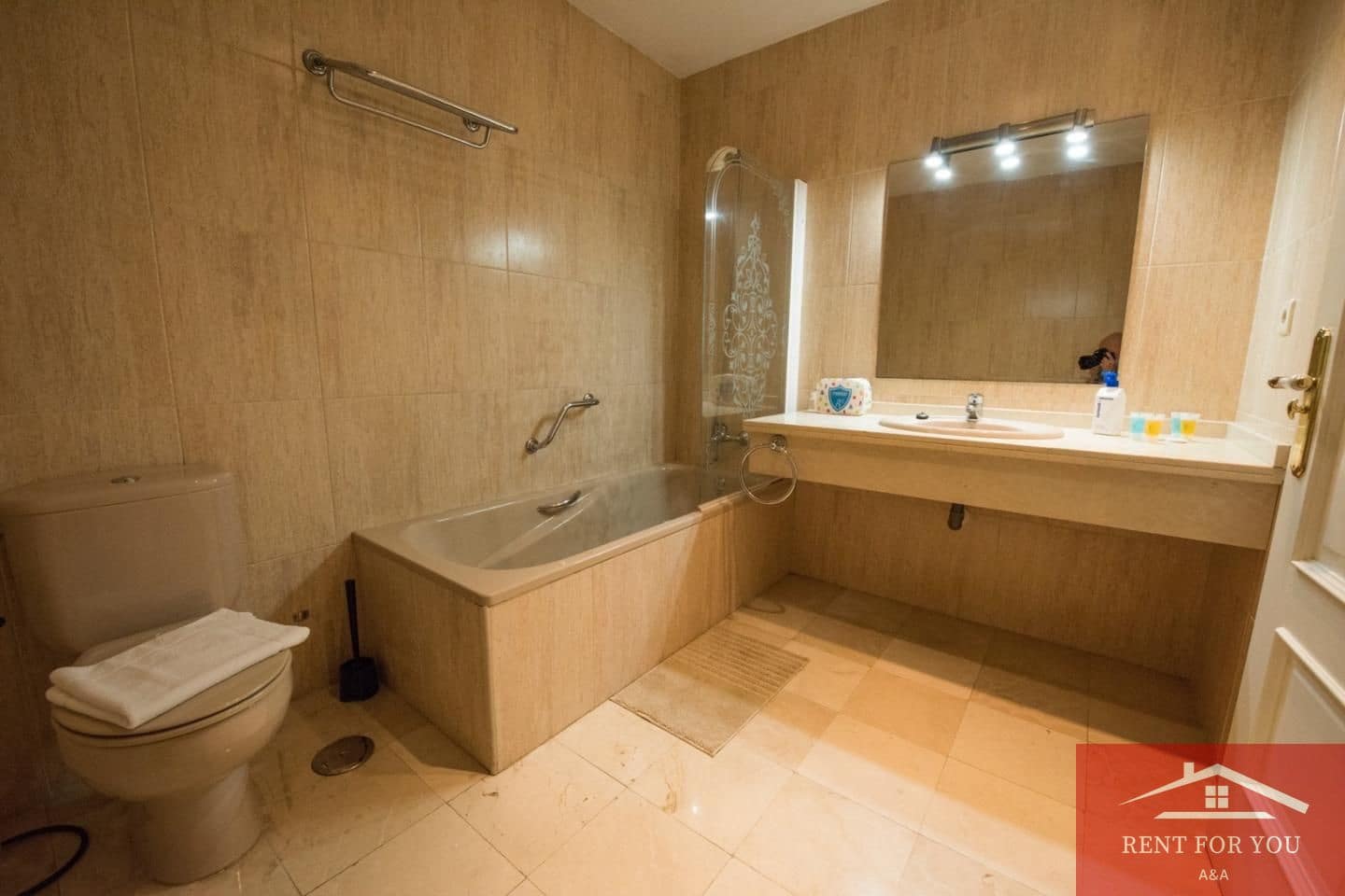 3 quarto Apartamento para arrendar em Marbella com piscina garagem - 1 800 € (Ref: 10135541)