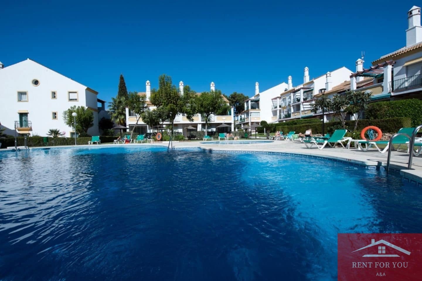 3 quarto Apartamento para arrendar em Marbella com piscina garagem - 1 800 € (Ref: 10135541)