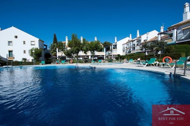 3 quarto Apartamento para arrendar em Casco Antiguo, Marbella com piscina garagem - 1 800 € (Ref: 10135541)