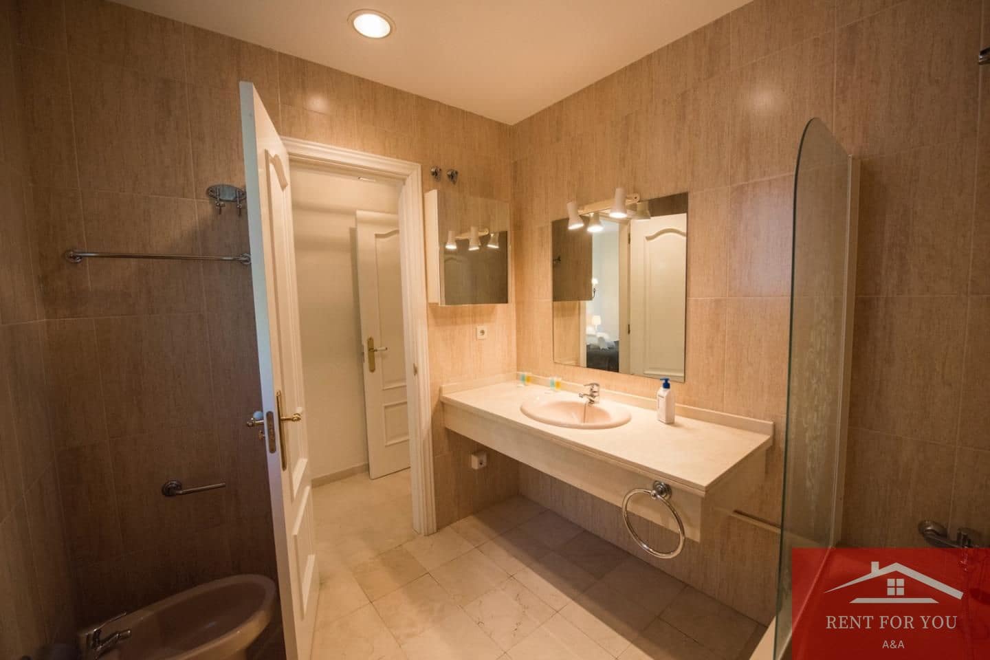 3 quarto Apartamento para arrendar em Marbella com piscina garagem - 1 800 € (Ref: 10135541)