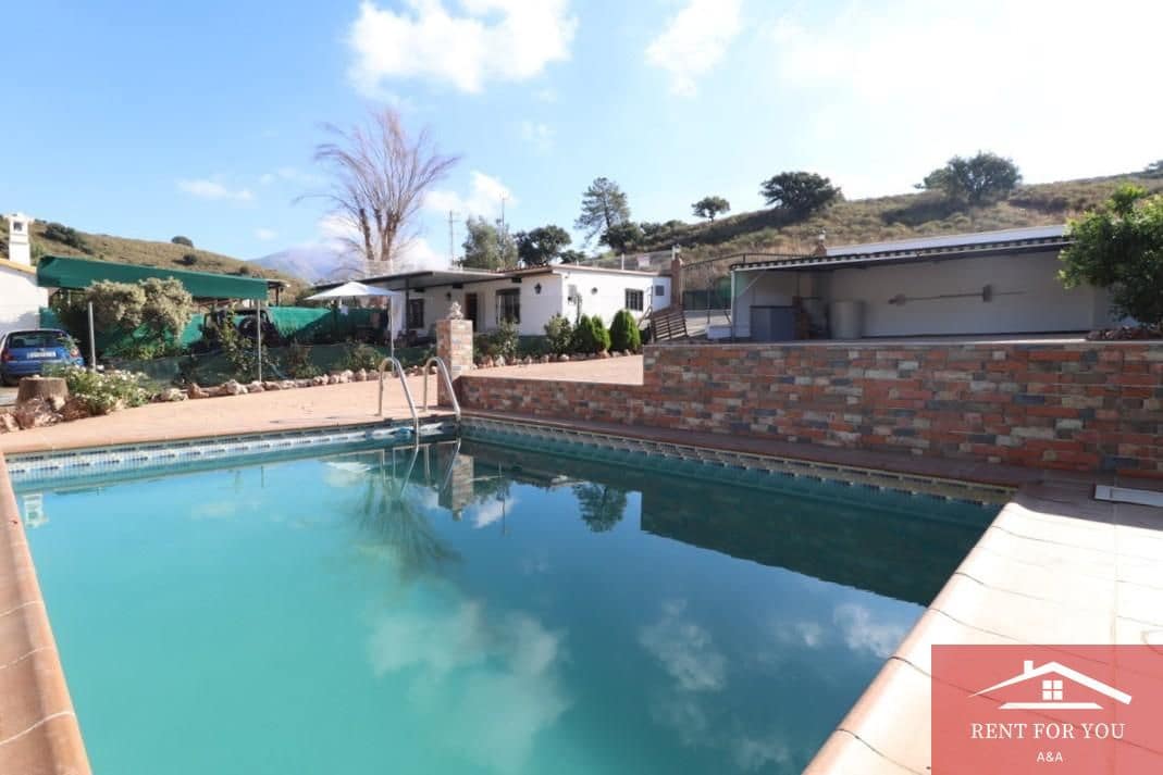 2 bedroom Villa for rent in Mijas with pool garage - € 1,300 (Ref: 10160105)