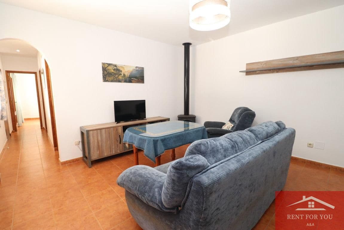 2 bedroom Villa for rent in Mijas with pool garage - € 1,300 (Ref: 10160105)