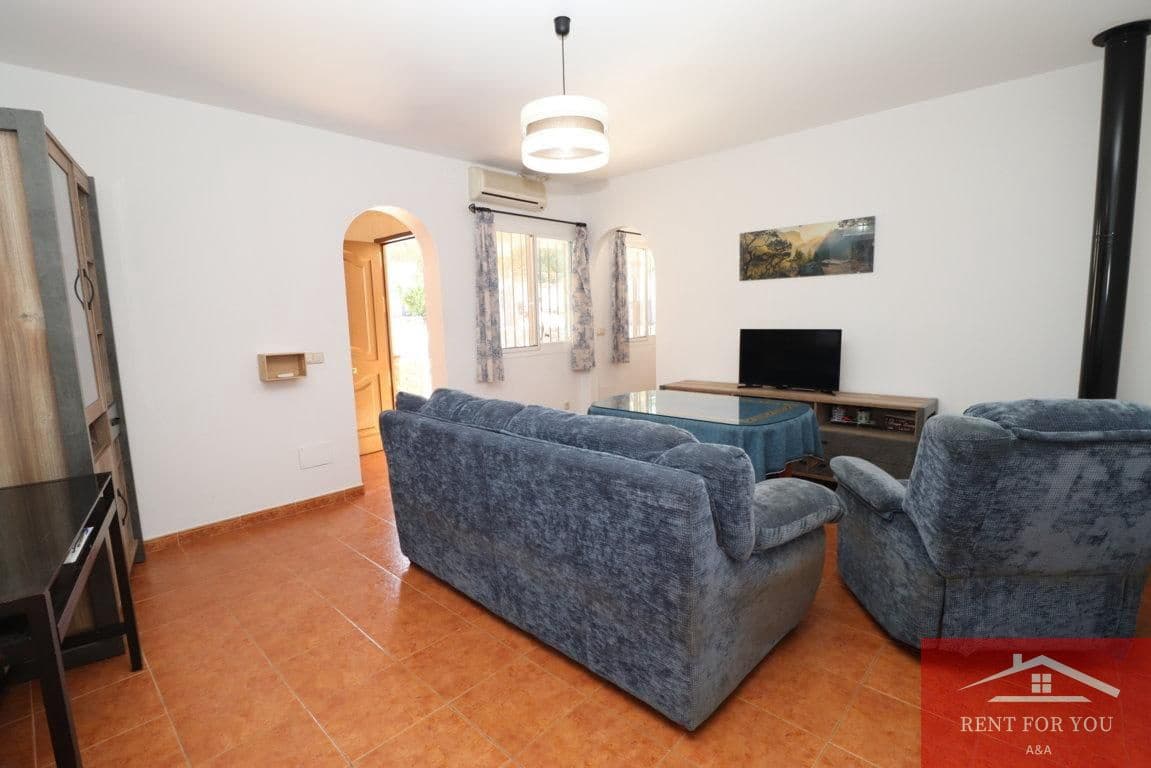2 bedroom Villa for rent in Mijas with pool garage - € 1,300 (Ref: 10160105)