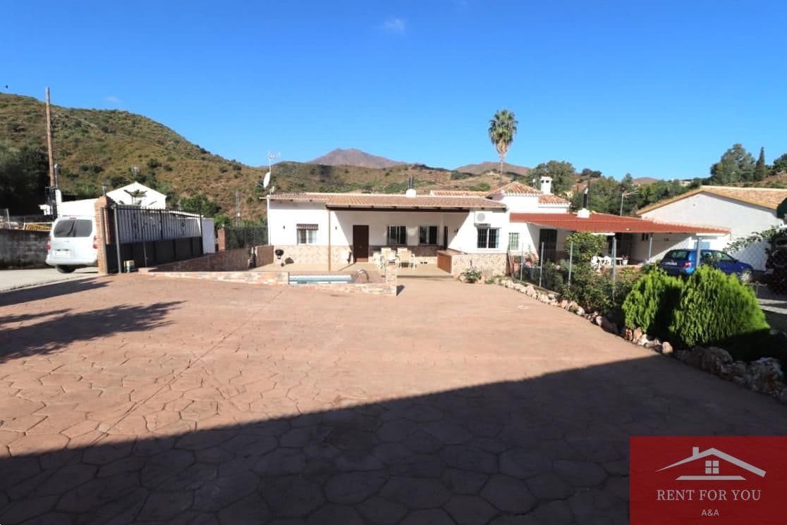 2 bedroom Villa for rent in Mijas with pool garage - € 1,300 (Ref: 10160105)