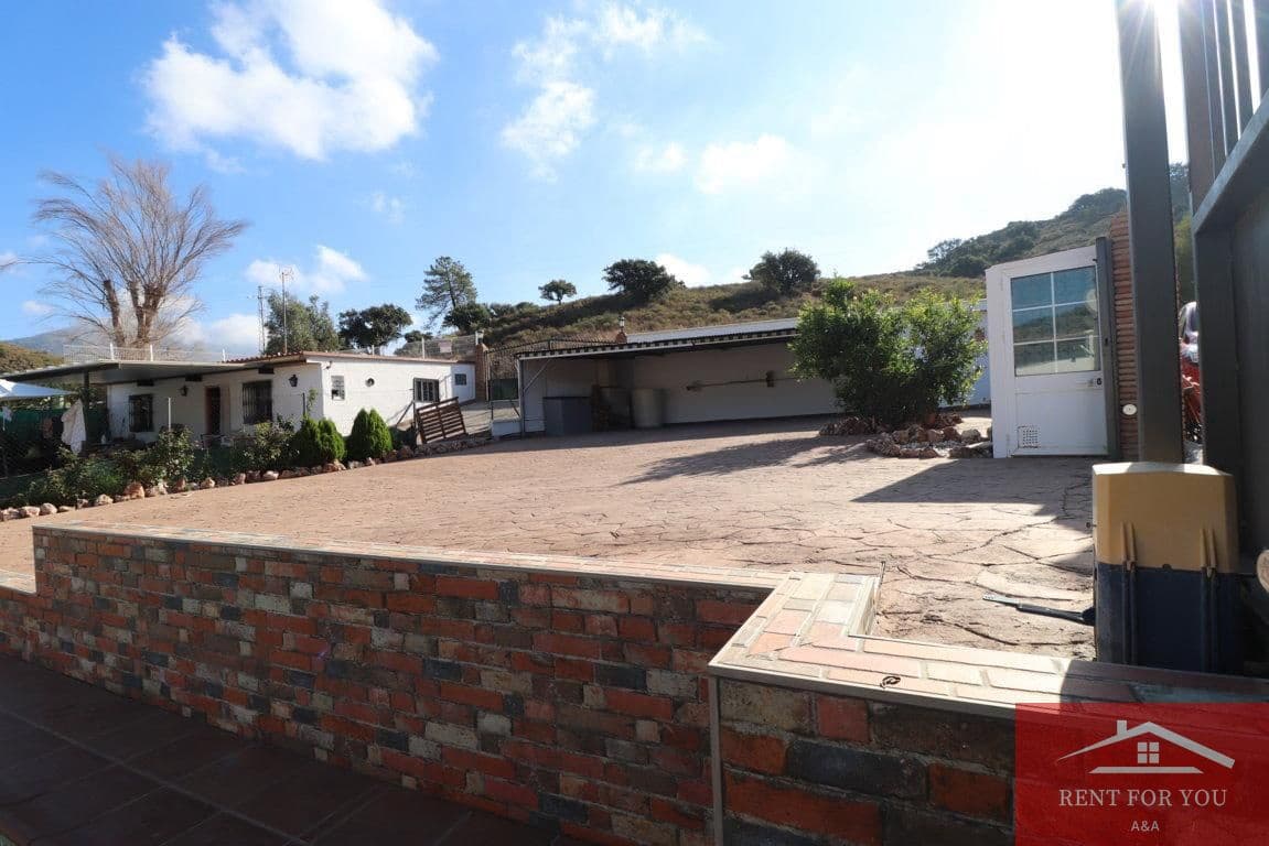 2 bedroom Villa for rent in Mijas with pool garage - € 1,300 (Ref: 10160105)