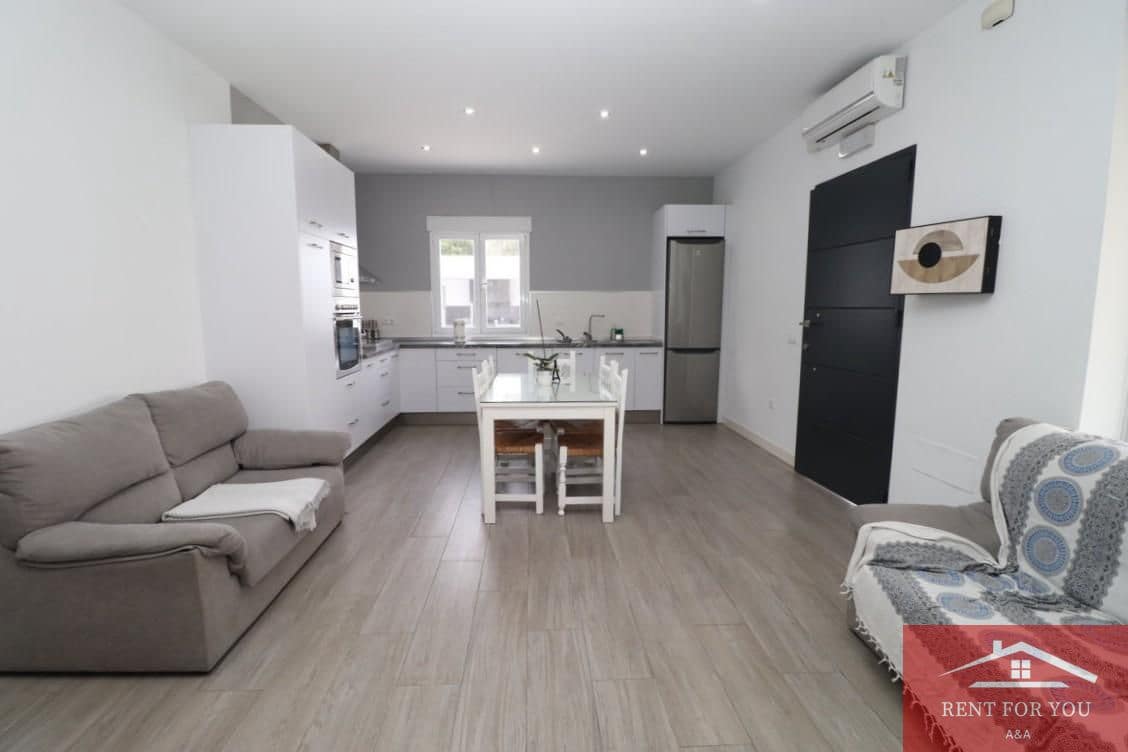 3 quarto Moradia para arrendar em Alhaurin el Grande com piscina garagem - 2 300 € (Ref: 10167928)