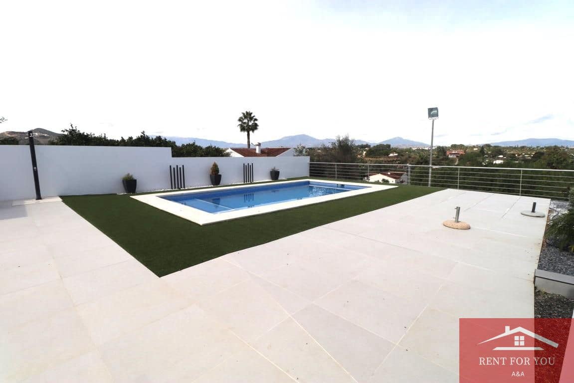 3 quarto Moradia para arrendar em Alhaurin el Grande com piscina garagem - 2 300 € (Ref: 10167928)