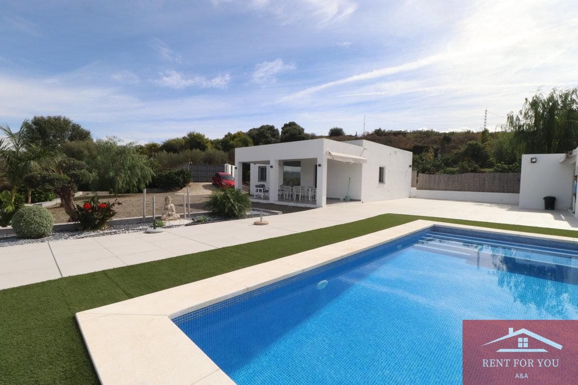 3 quarto Moradia para arrendar em Alhaurin el Grande com piscina garagem - 2 300 € (Ref: 10167928)