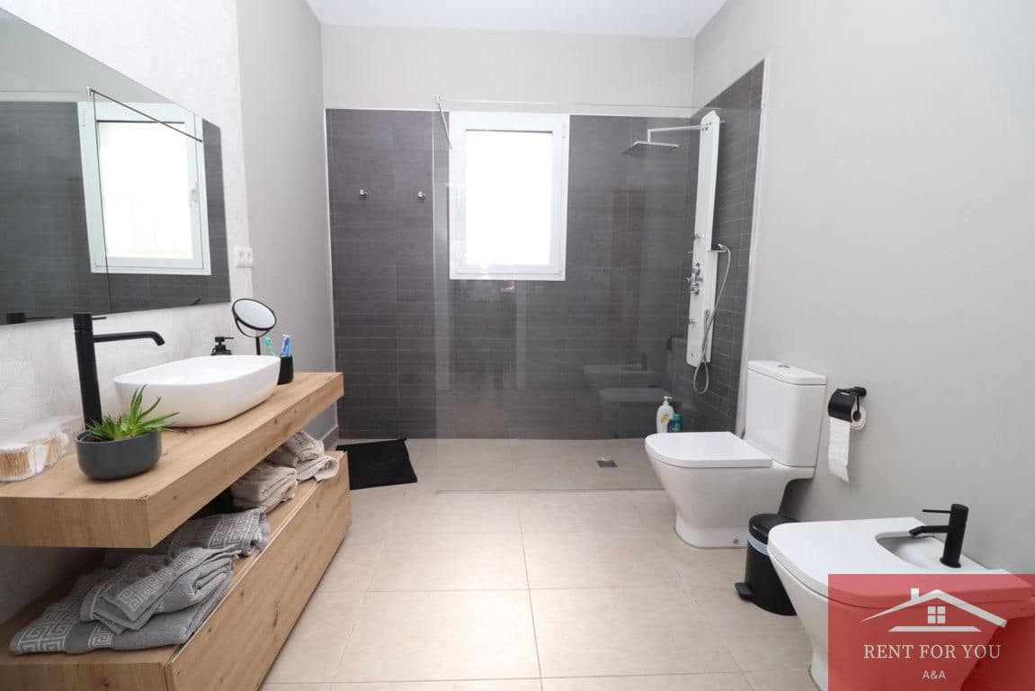3 quarto Moradia para arrendar em Alhaurin el Grande com piscina garagem - 2 300 € (Ref: 10167928)