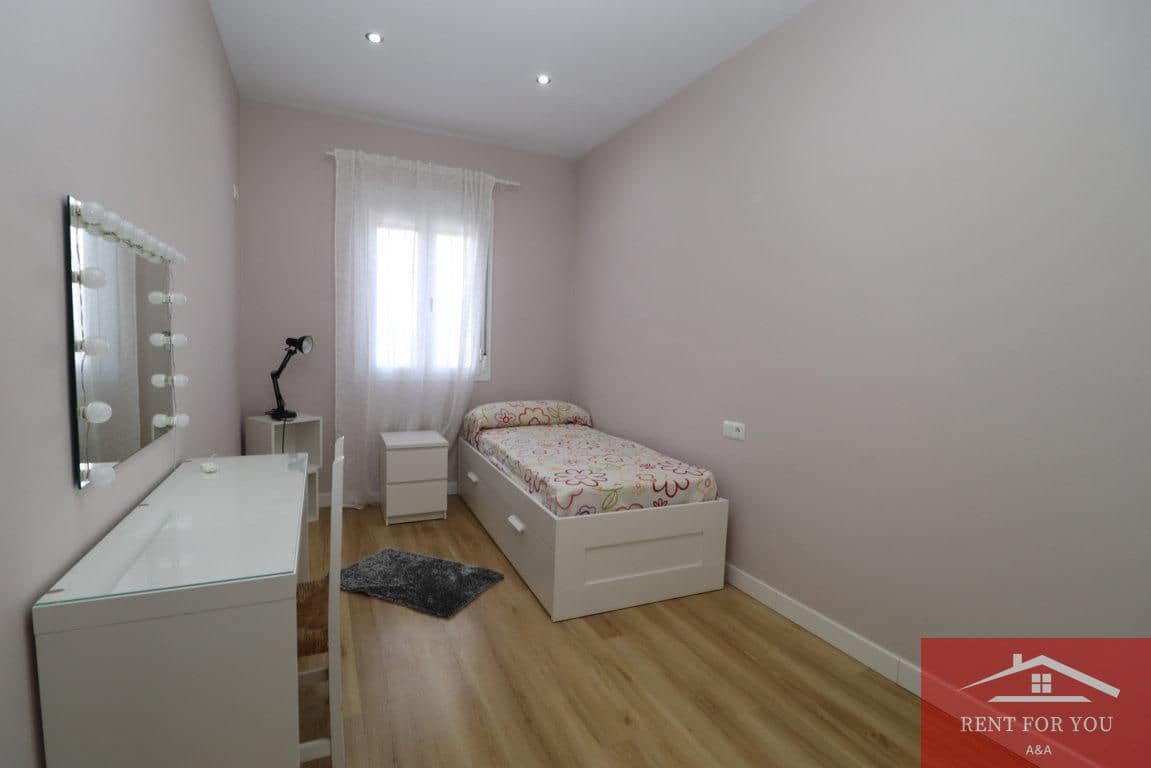 3 quarto Moradia para arrendar em Alhaurin el Grande com piscina garagem - 2 300 € (Ref: 10167928)