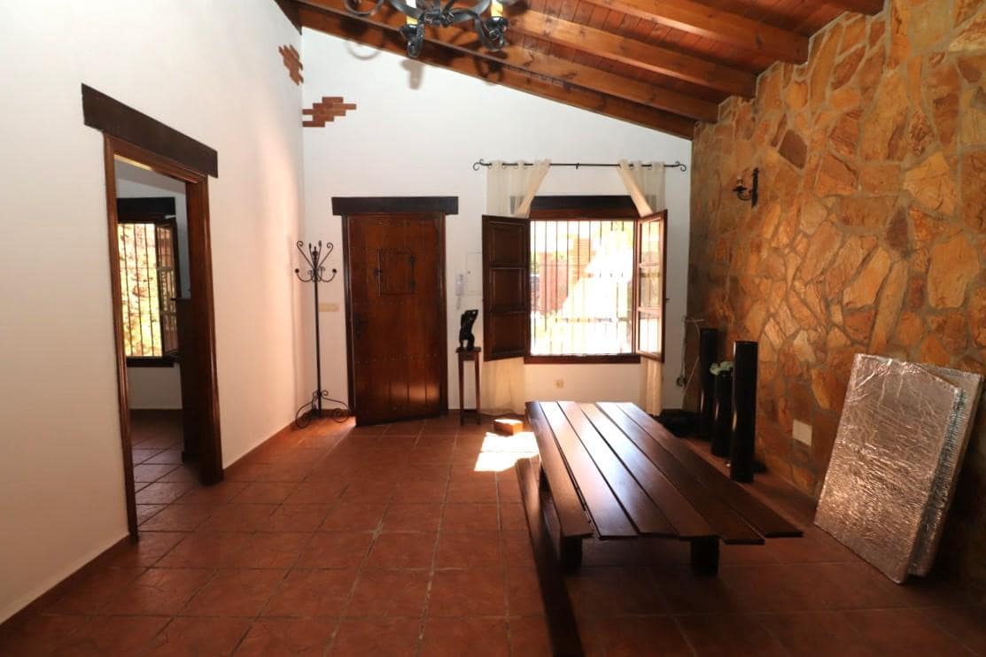 Chalet de 3 habitaciones en Alhaurín el Grande en alquiler con piscina garaje - 1.600 € (Ref: 10170446)