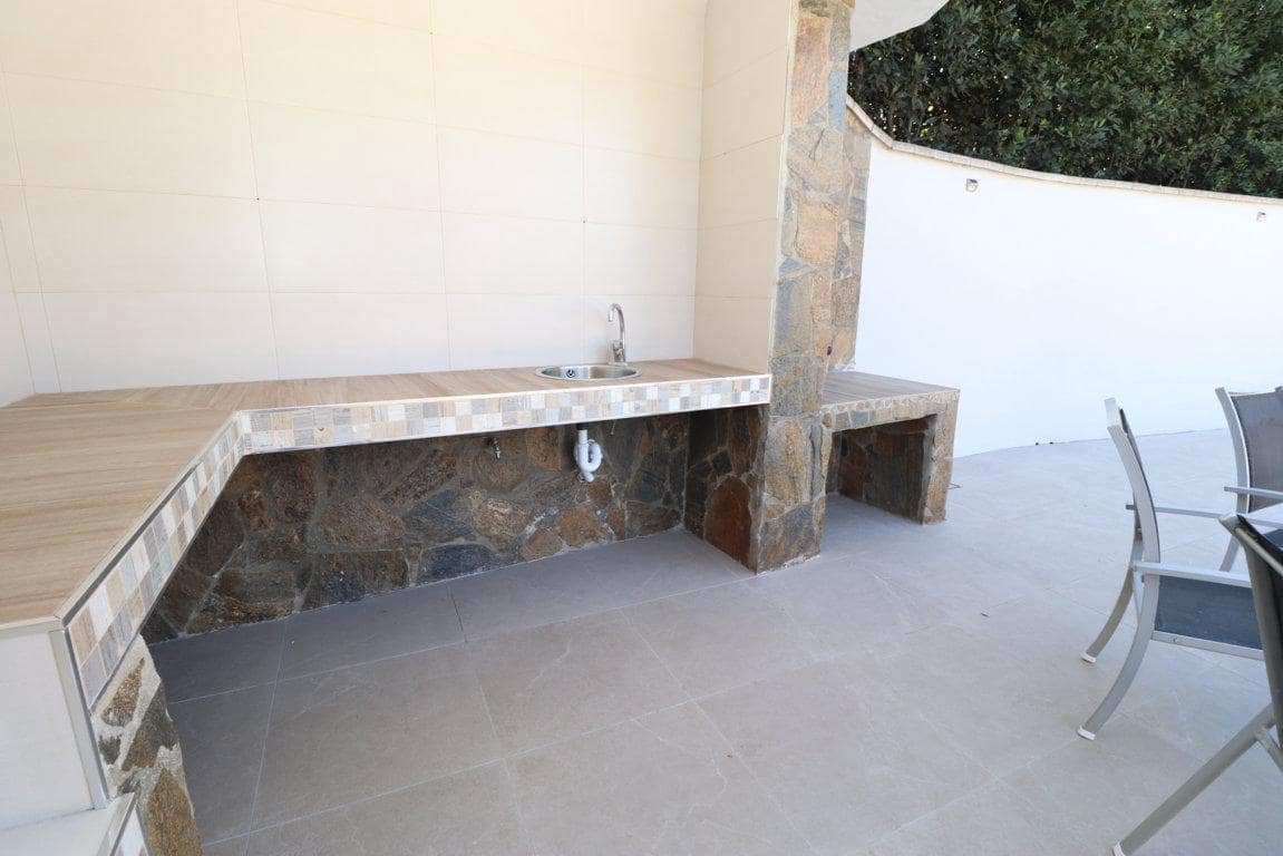 Chalet de 3 habitaciones en Alhaurín el Grande en alquiler con piscina garaje - 1.600 € (Ref: 10170446)