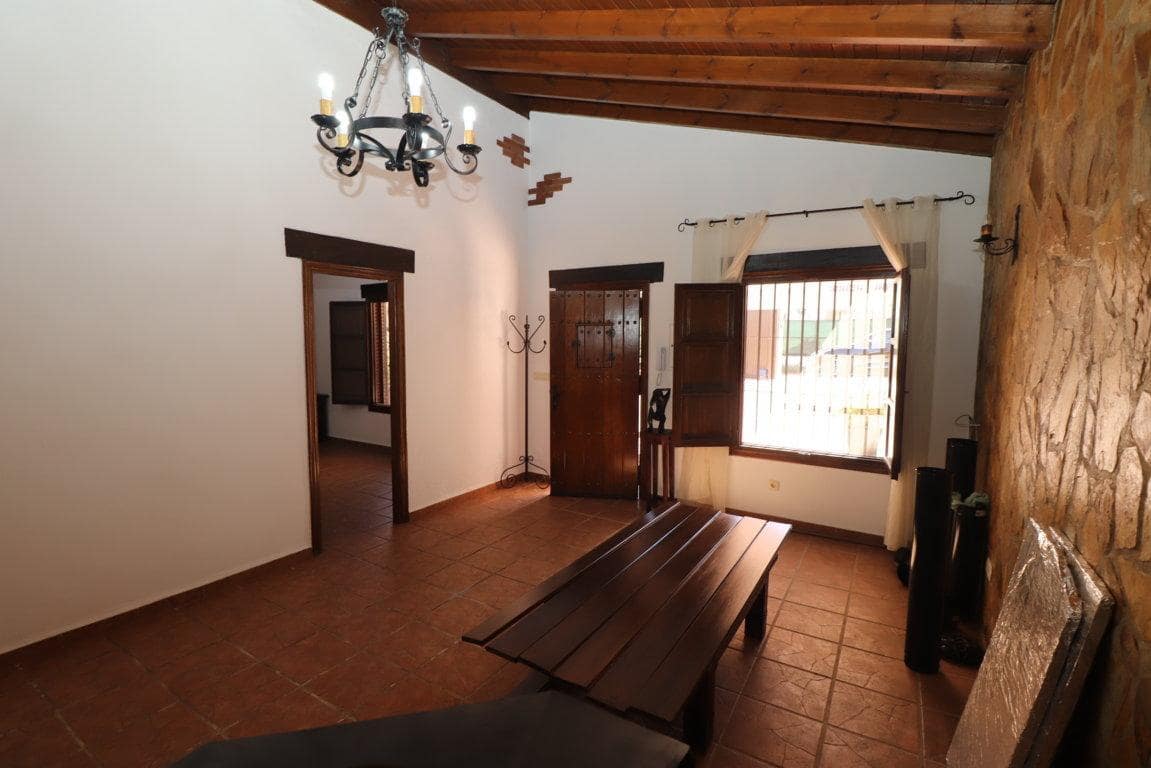 Chalet de 3 habitaciones en Alhaurín el Grande en alquiler con piscina garaje - 1.600 € (Ref: 10170446)
