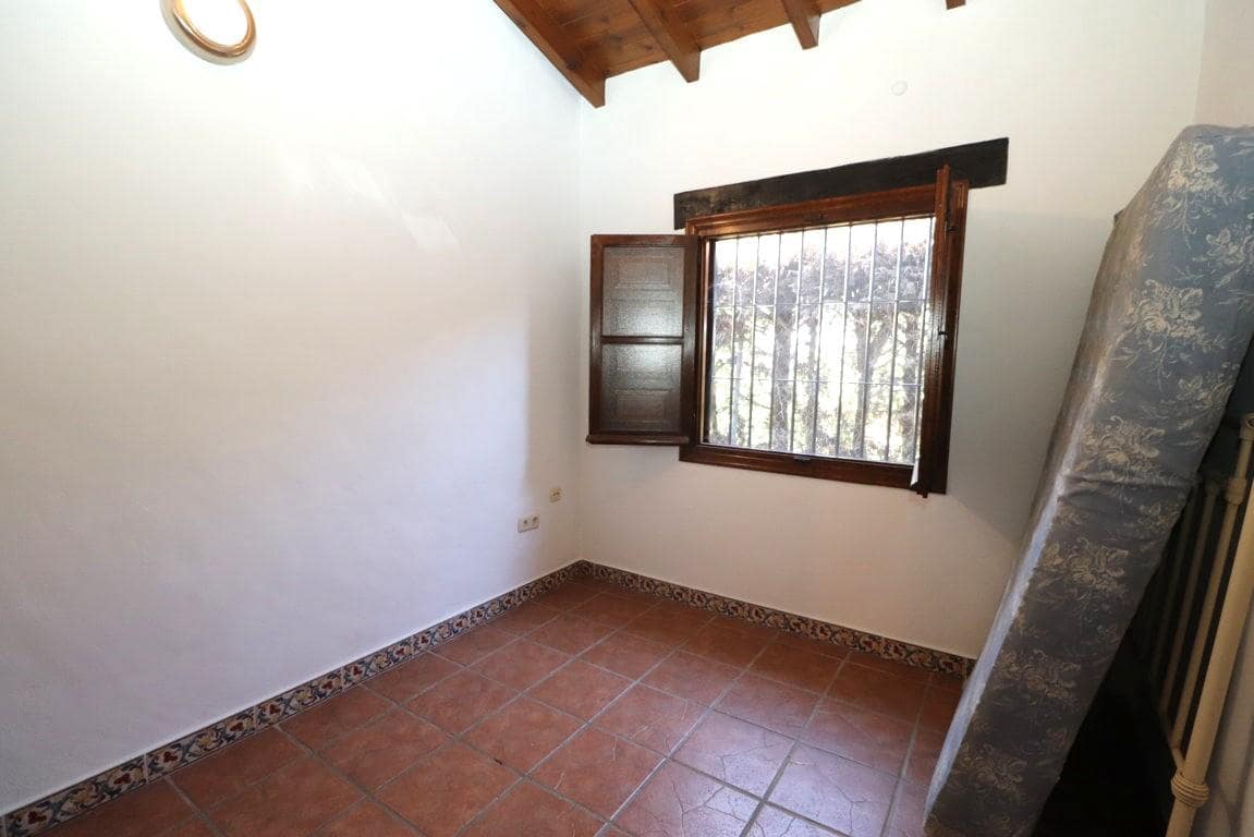 Chalet de 3 habitaciones en Alhaurín el Grande en alquiler con piscina garaje - 1.600 € (Ref: 10170446)