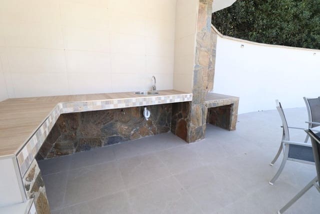 Chalet de 3 habitaciones en Alhaurín el Grande en alquiler con piscina garaje - 1.600 € (Ref: 10170446)