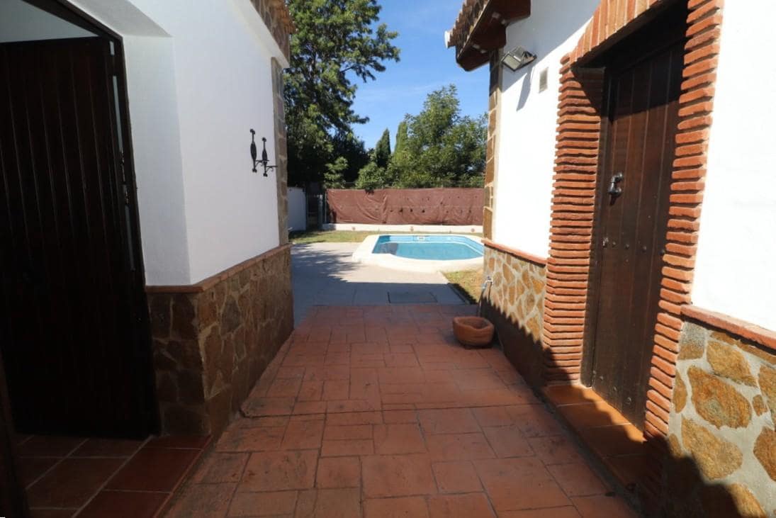 Chalet de 3 habitaciones en Alhaurín el Grande en alquiler con piscina garaje - 1.600 € (Ref: 10170446)