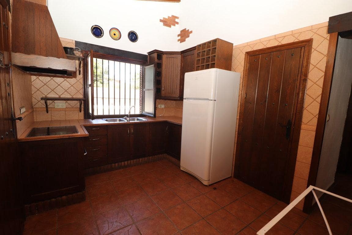 Chalet de 3 habitaciones en Alhaurín el Grande en alquiler con piscina garaje - 1.600 € (Ref: 10170446)