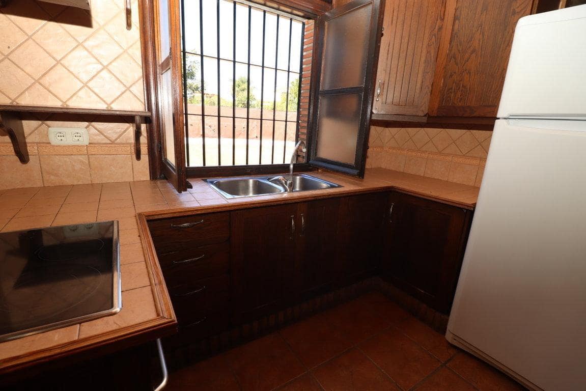 Chalet de 3 habitaciones en Alhaurín el Grande en alquiler con piscina garaje - 1.600 € (Ref: 10170446)