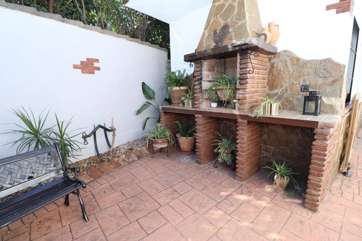 Chalet de 3 habitaciones en Alhaurín el Grande en alquiler con piscina garaje - 1.600 € (Ref: 10170446)