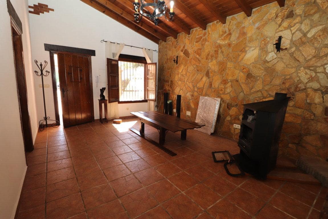 Chalet de 3 habitaciones en Alhaurín el Grande en alquiler con piscina garaje - 1.600 € (Ref: 10170446)